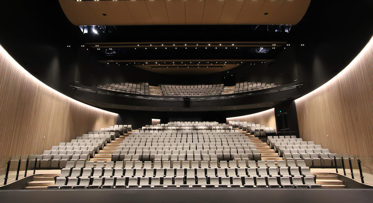 AUDITORIUM SEATING