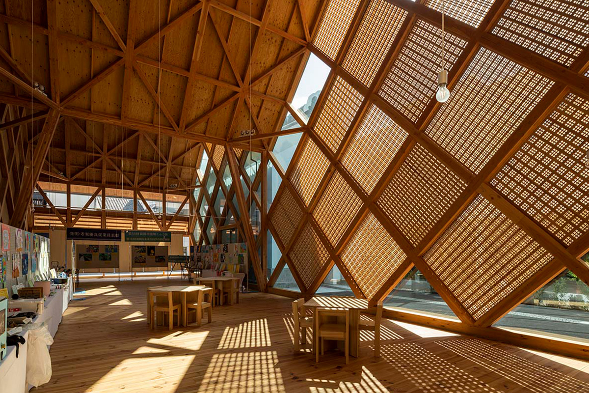 In modern architecture and design, the warmth of natural wood remains a timeless element. Yet, the challenge has always been the same — durability.How do you preserve the natural beauty?